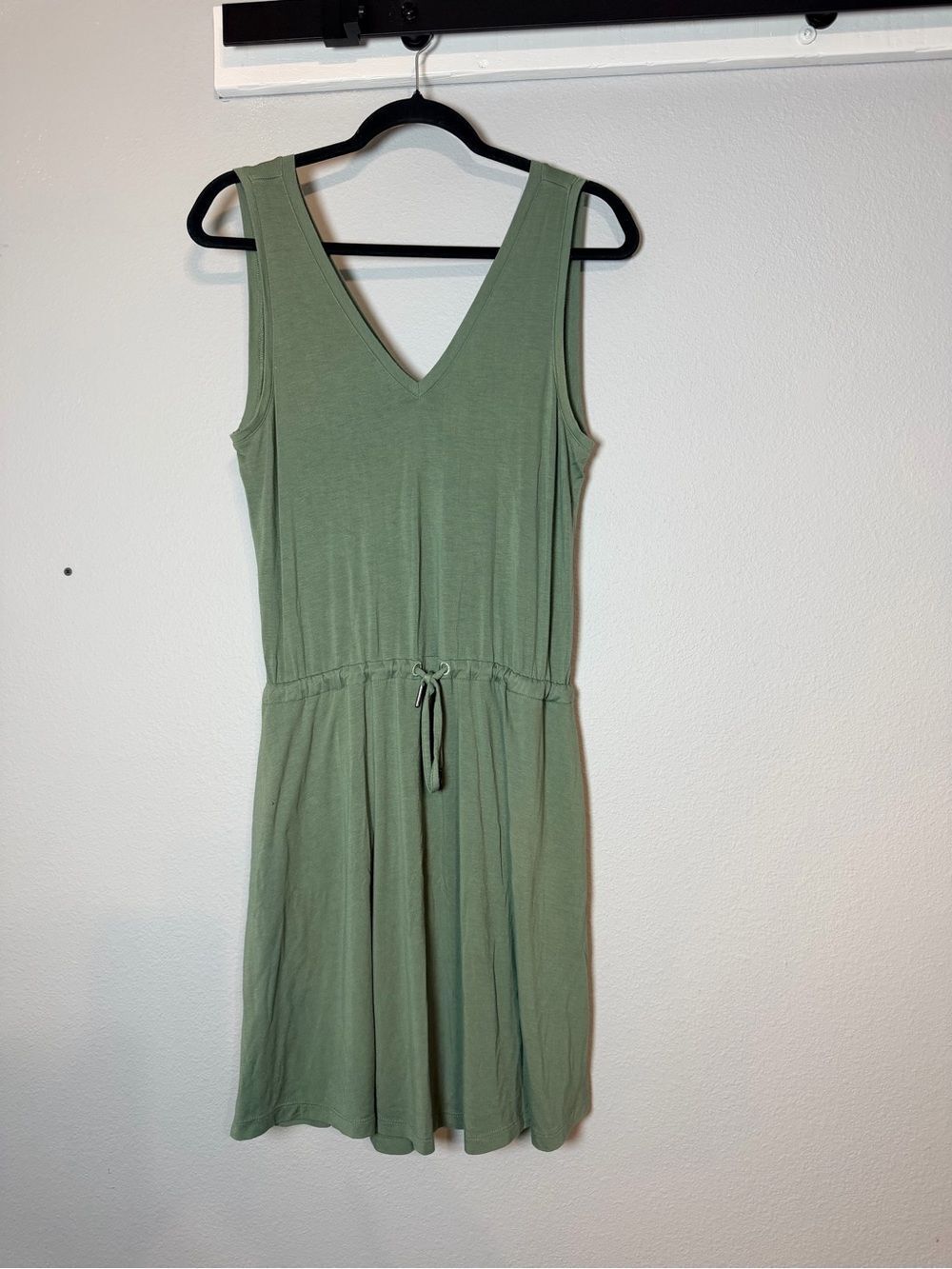 Sweaty Betty Take It Easy Drop Waist Dress XS Green Sleeveless Knee Length